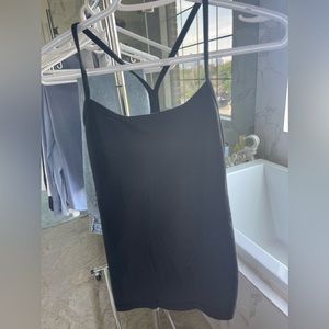 Lululemon Y Flow tank